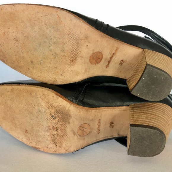 EUC By Hudson Handmade Booties w/Ties Size 7 - Picture 6 of 6